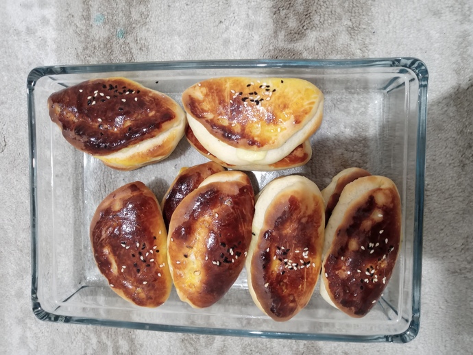 Yeter diye bağırmak istiyorum artık 2 günde bir poğaça kek yapılır mi? kolasını alan gelsin sıcak sıcak?