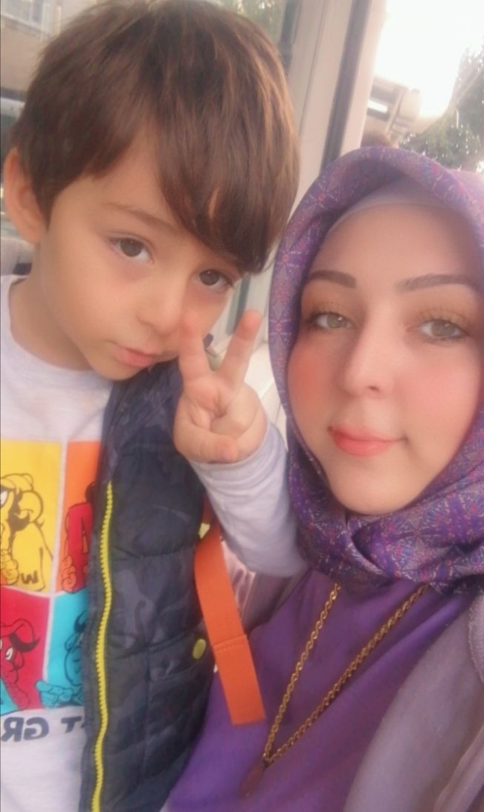 Kaç yaşında gösteriyorsunuz? Yaşınızdan büyük mü yoksa küçük mü duruyorsunuz?