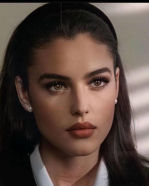 Monica Belluci mi Barbara Palvinmi?