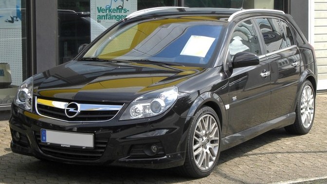Opel Signum nasıl bir araç?