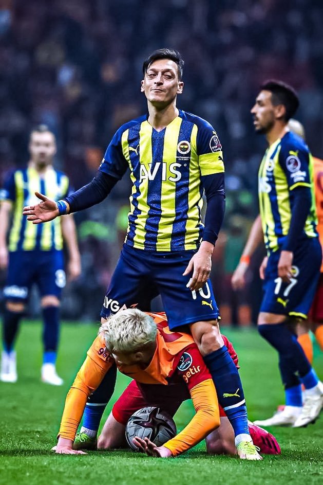 Fenerbahçe’den Galatasaray’a Squid Game göndermesi! Sizce de fazla iddialı değil mi?