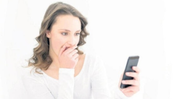 Bir arkadaşınız ekran kilidi olmayan telefonunu evinizde unutsa o telefonu karıştırırmıydınız?
