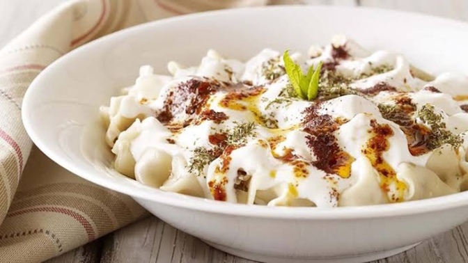 Yemeğinizin içinden saç teli çıksa ne yaparsınız?