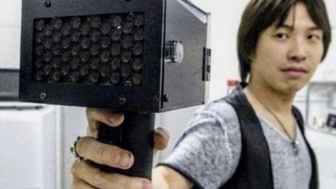 Japonlar, konuşmasını istemediginiz kişiyi susturabilen cihaz icat etmiş. İlk kimi susturmak isterdiniz?
