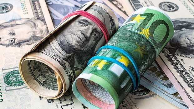 Dolar an itibari ile 12 Lira oldu yılbaşına kadar 15 olur mu?