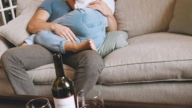 Cinsel ilişkiye girmeden önce hangi alkol içilmeli🥂✨🍷👄💭?