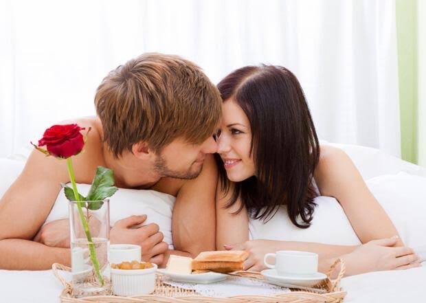 Sizinle evlenen yandı mı yaşadı mı?