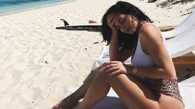 Vücudunda çatlaklar olan birinden seks sırasında soğur musunuz?