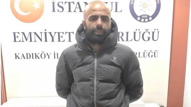 #KadıköyMetro olayının bıçaklı saldırganı yakalandı! Ne düşünüyorsunuz?