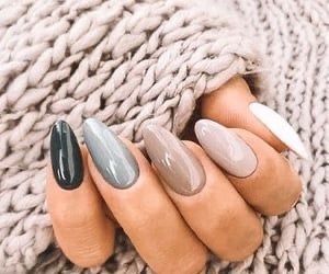 Badem tırnaklar mı daha hoş görünüyor düz kare tırnaklar mı?