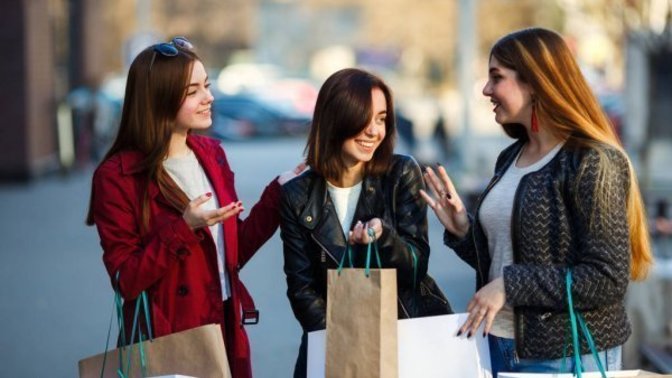 Alışveriş yaparken arkadaşlarınıza danışıyor musunuz?