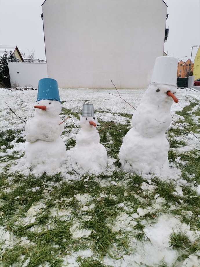 Erkek biraz kacio gibi sanki assddf benden bu kadar valla 😅☃️