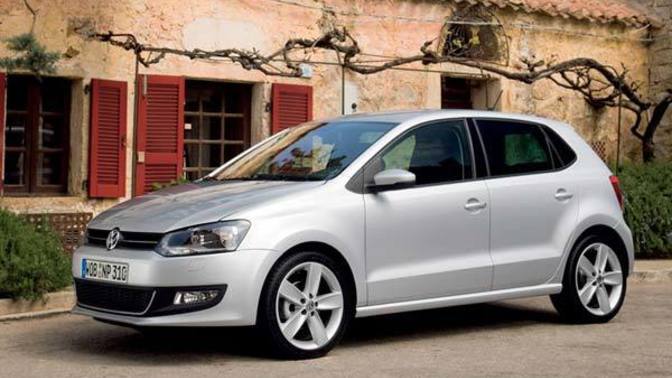 Kuzenime Volkswagen Golf Polo 1.2 araba almayı düşünüyoruz. Kullanışlı mı, kuzenime çok sorun çıkarır mı?
