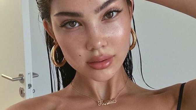 Kadınlar makyajsız bakımsız, makyajlı bakımlı mı oluyor💅💋💭💄💜?
