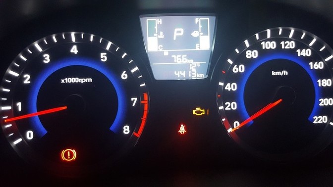 Motor Arıza Lambası Neden Yanar?