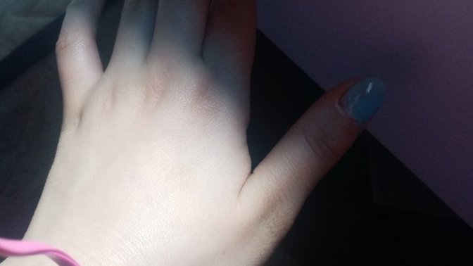 Kapalıyım, oje sürdü. Tranbüste çok dikkat çeker mi?