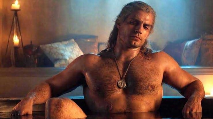Erkeğin kıllı olması size seksi gelir mi?