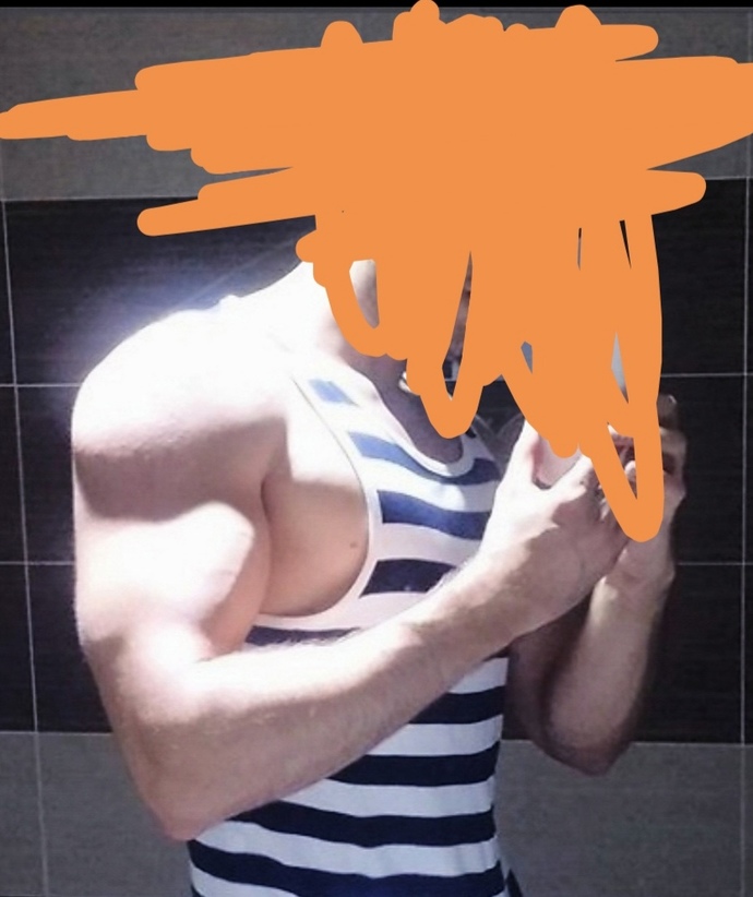 Sizce erkekte biraz kol kası olmalı mı?