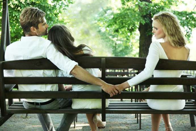 Fiziksel olarak aldatılmak mı duygusal olarak aldatılmak mı?