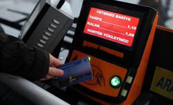 Otobüste yetersiz bakiye uyarısı almış birine kartınızı basar mısınız?