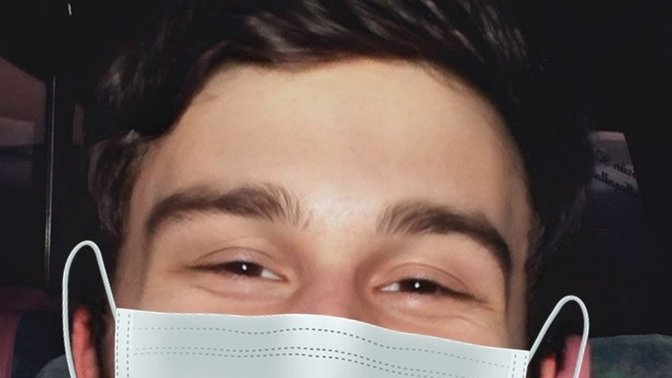 Kapalı ortamda maske takmayan birisini uyarır mısınız?