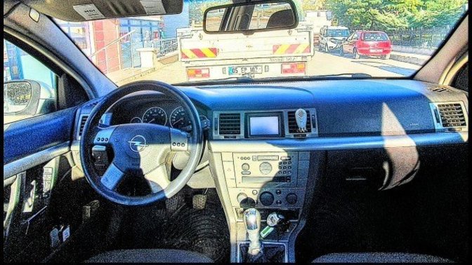 Opel Vectra C mi? Peugeot 407 mi? Hangisini daha çok beğeniyorsunuz?