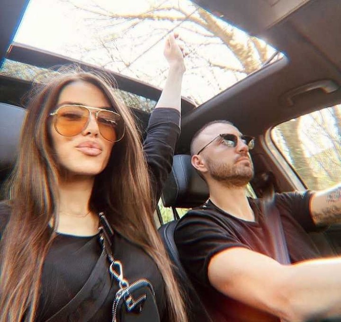 Eski sevgilinize sorsak sizi över mi, gömer mi?