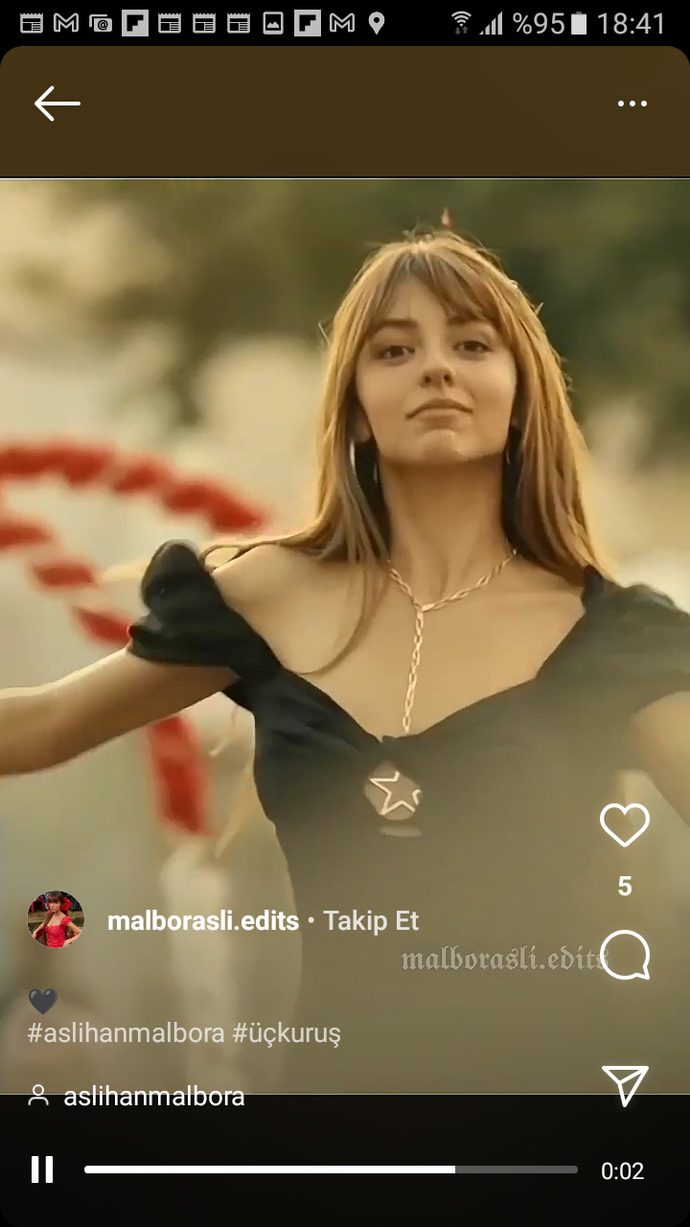 Üç kuruş dizisinde oynayan bu kiz cok guzel degil mi ya?