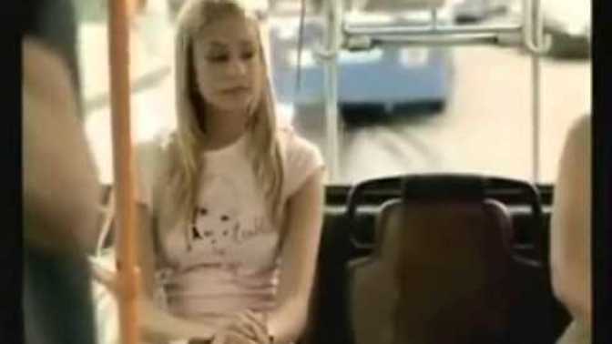 Bu videonun orjinalini hatırlayan var mı?