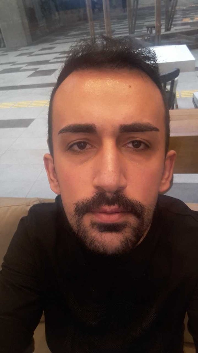 Sizce açıklamaya yazdığım şekilde bir sakal bıraksam yakışır mı , yoksa top sakal daha mı çok yakışıyor?