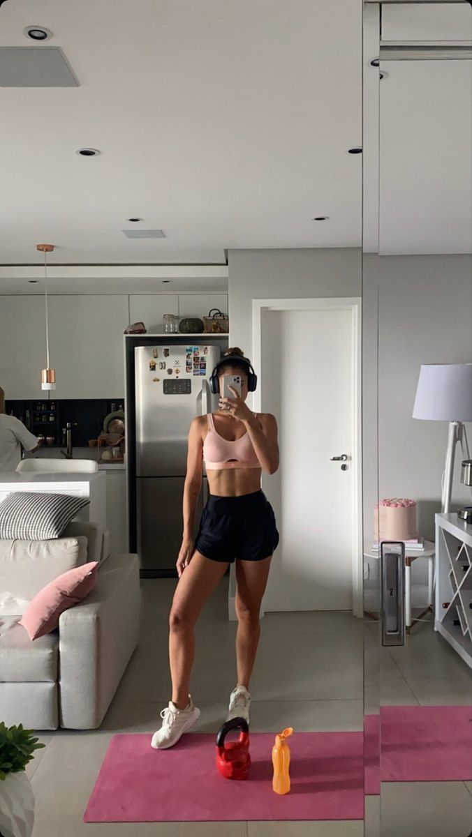 Bugün 50 squat çektim 😎 Sizin rekorunuz kaç?