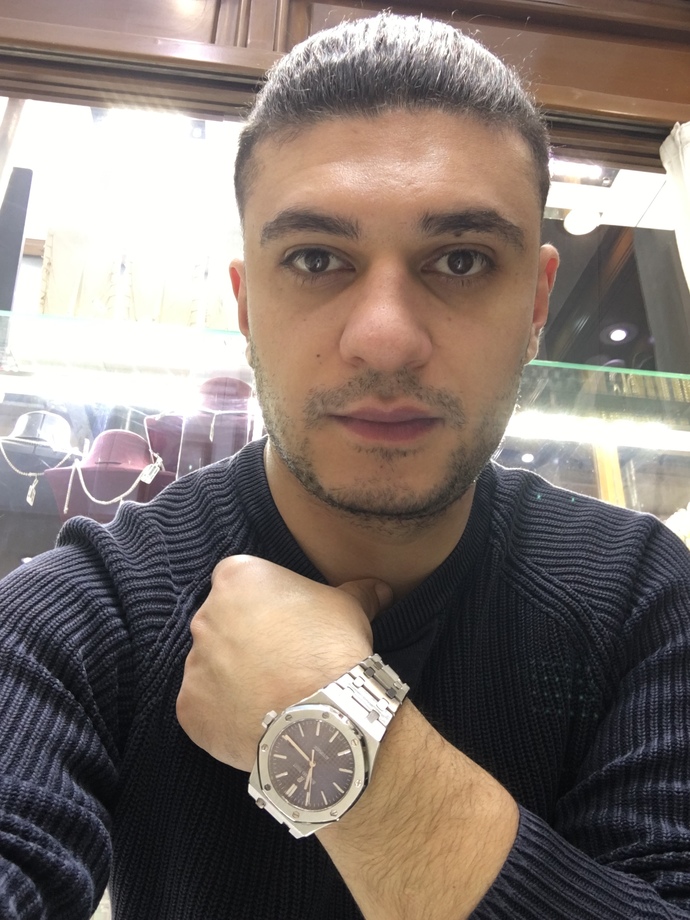 Uzun zamandır ilgilendiğim bir kız var benim gözümde baya güzel bir kız çok hoşuma gidiyor ama konuşamıyorum tipimden dolayı?