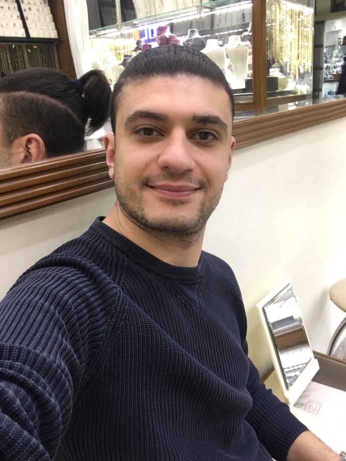 Uzun zamandır ilgilendiğim bir kız var benim gözümde baya güzel bir kız çok hoşuma gidiyor ama konuşamıyorum tipimden dolayı?