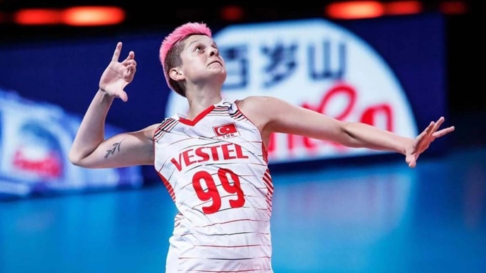 2021 yılının en çok sevilen voleybolcusu sizce hangisiydi?