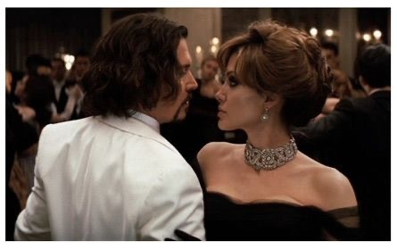 Günlük hayatta ağzınızdan düşmeyen, insanlarla konuşurken kullandığınız bir dizi/film repliği var mı?