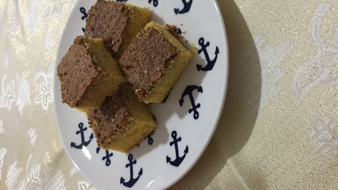 Mısır unlu, haşhaşlı kek yaptım. Başarılı olmuş mu?