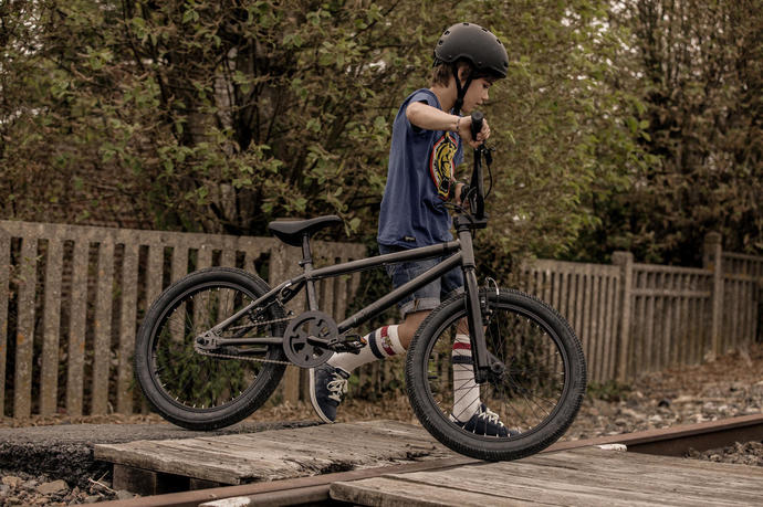 BTWIN BMX 100 WIPE Çocuk Bisikleti