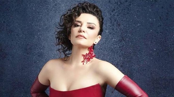Fatma Turgut dinler misiniz? Sevdiğiniz bir şarkısını paylaşır mısınız?