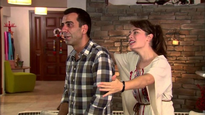 Hoşlanan kızlar neler yaparlar?