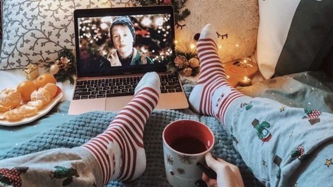 Size göre sinemada film izlemek mi, yoksa evde film izlemek mi daha keyifli?