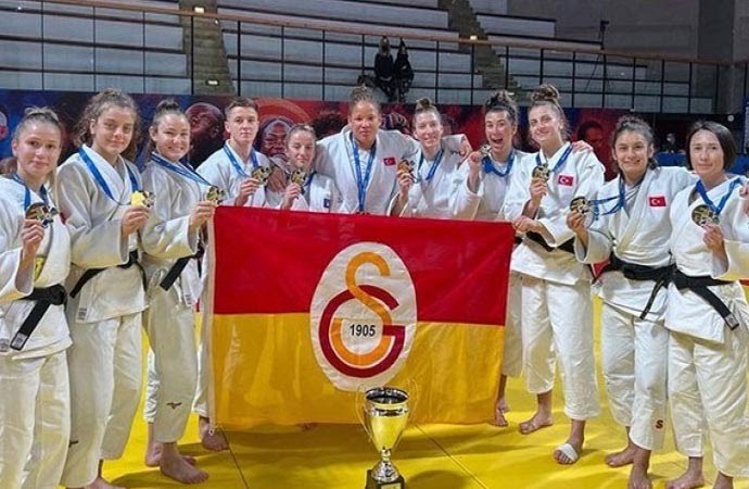 Galatasaray Kadın Judo Takımı, Avrupa şampiyonu oldu! Ne düşünüyorsunuz?
