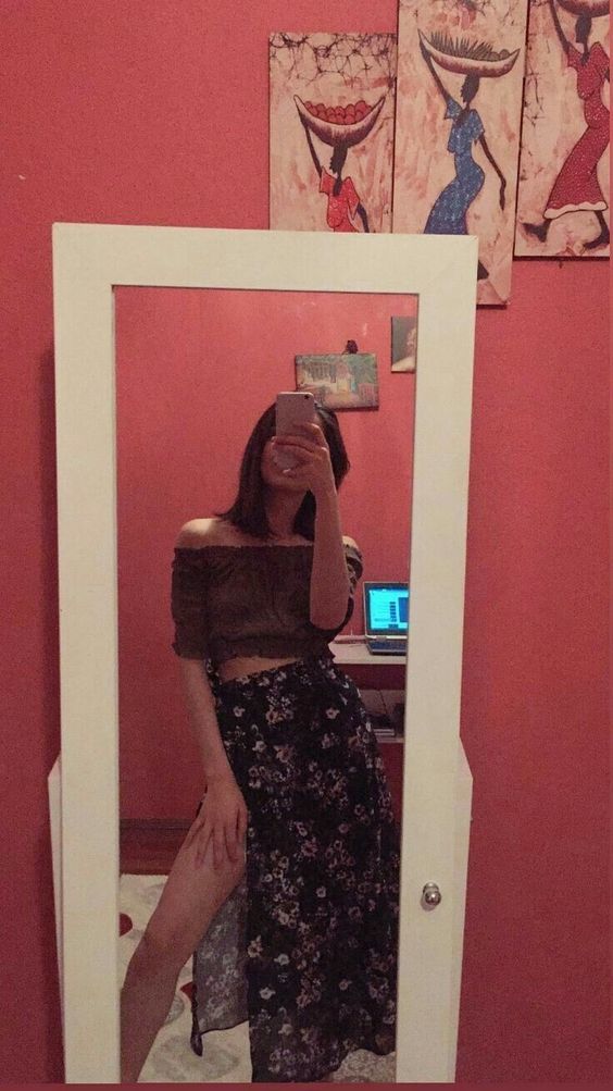 Bu bluz eteğin üzerine güzel olmuş mu?