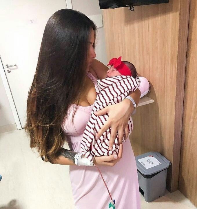 Bebekler emzirme sonrası neden kusar?
