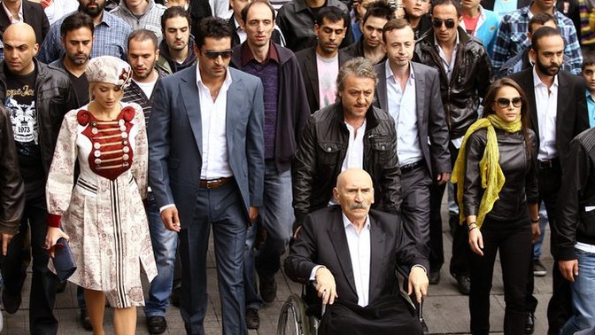 Müziklerini unutamadığınız bir dizi/film oldu mu?
