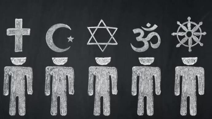 Herhangi bir dine inanıyor musun?