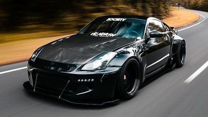 Sevgilinle, Nissan 350Z arasında bir seçim yapsaydın tercihin hangisi olurdu?