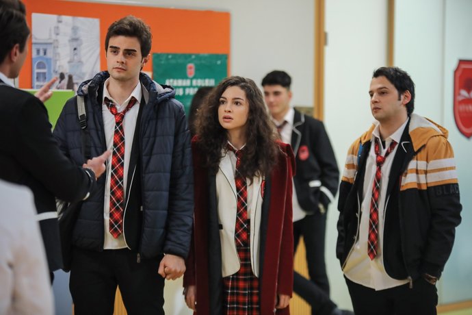 Şu an TVde yayınlanan en saçma dizi size göre hangisi?