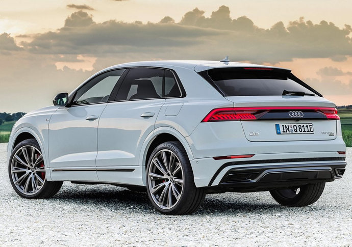 Audi Q8 mi Range Rover mı?
