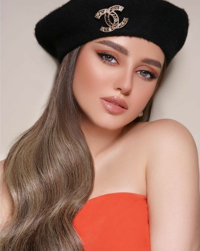 Fotoğraflarda hangi açıdan daha güzel çıkarsınız?