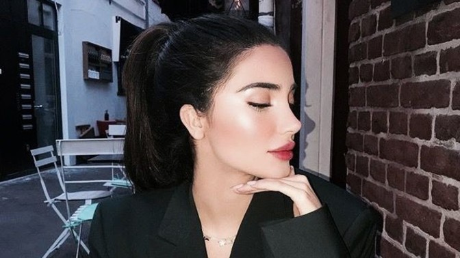 Fotoğraflarda hangi açıdan daha güzel çıkarsınız?